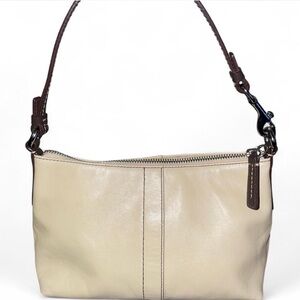 Coach— vintage beige & brown leather shoulder bag